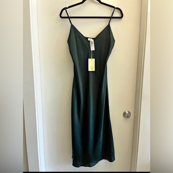 Wilfred Slip dress- Mediun - Picture 2 of 2